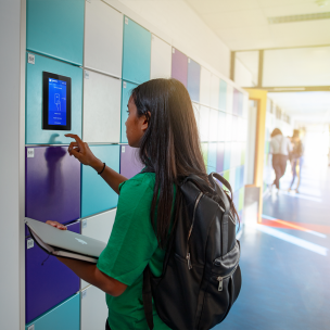 smart lockers in colleges and universities