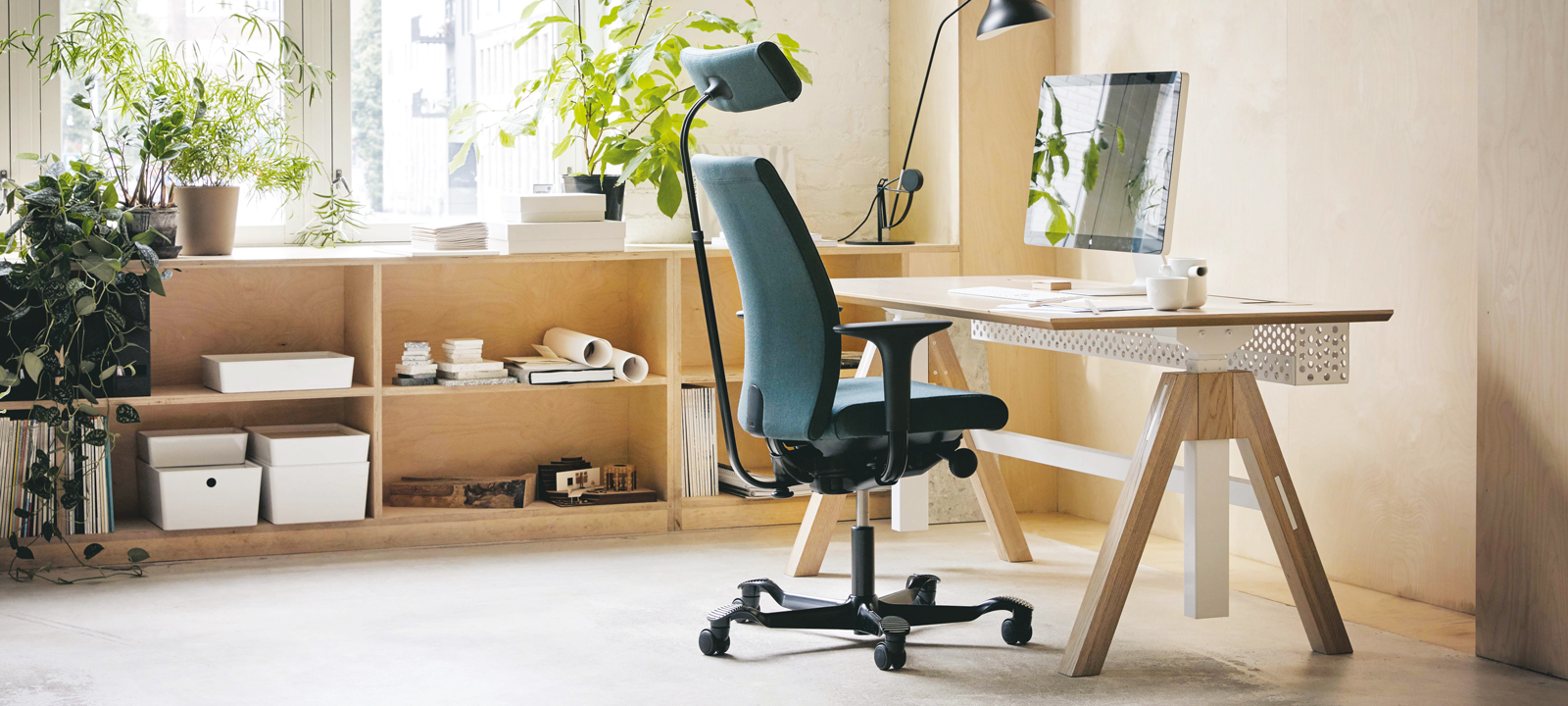 Creed task chair in green