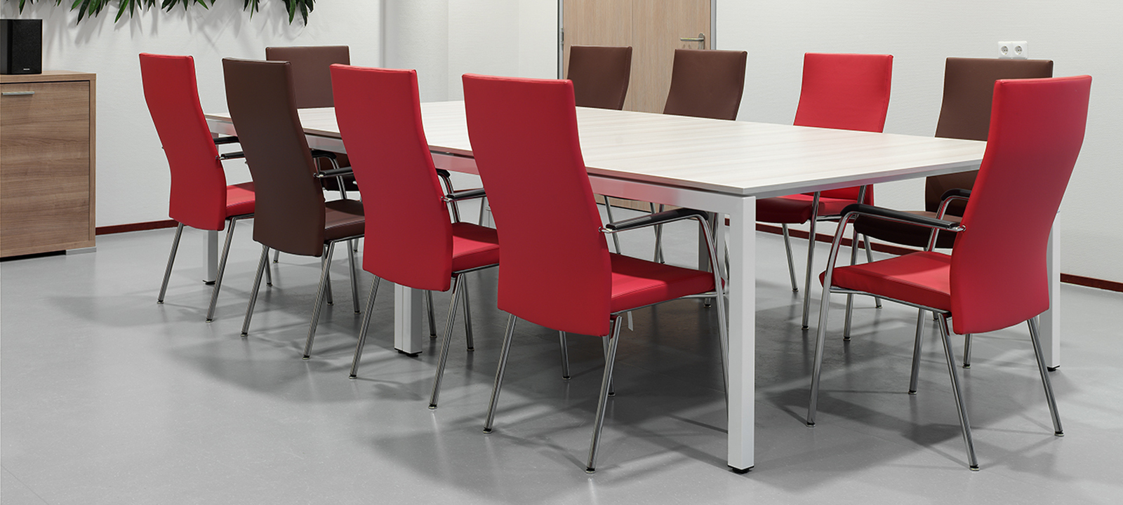 Iris meeting room chairs in red fabric