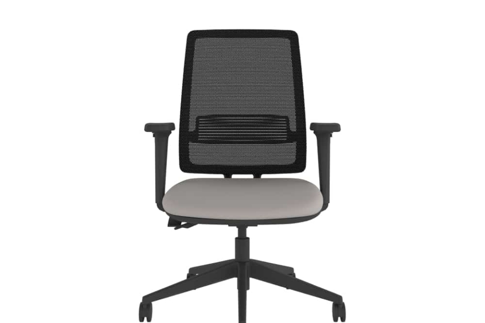 A black mash chair with grey upholstery.