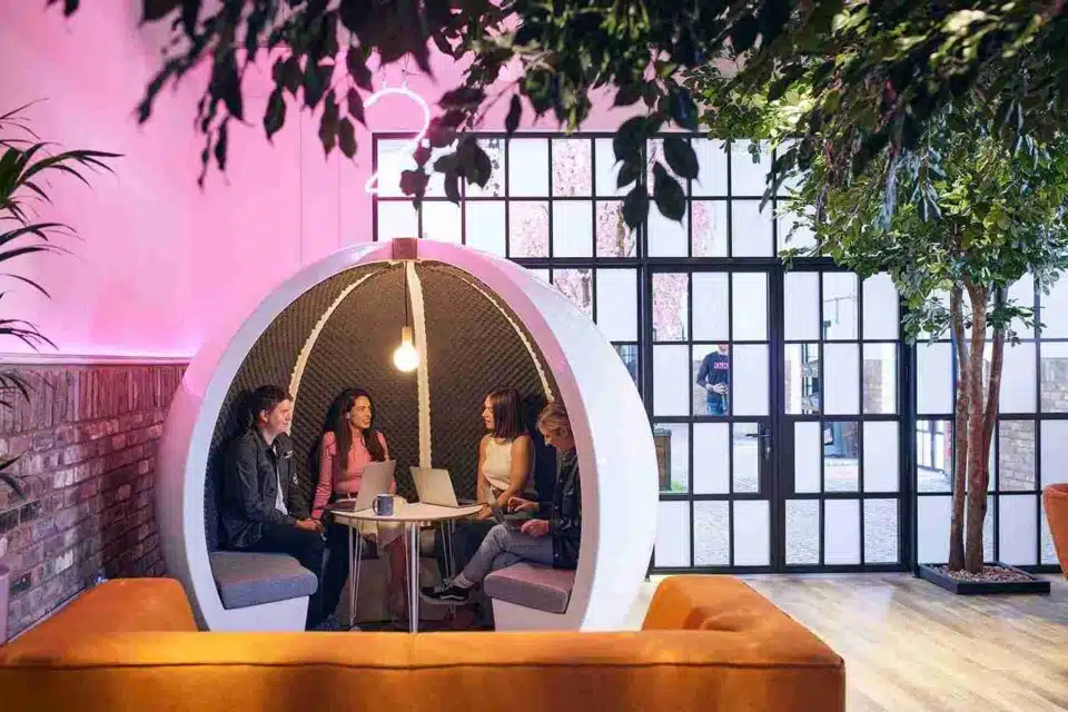 Foster team collaboration and productivity with acoustic pods.